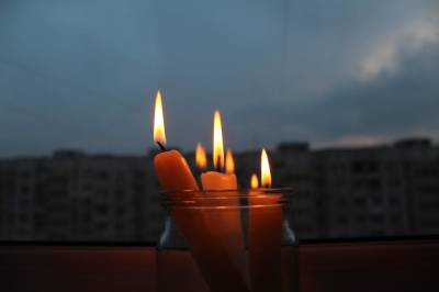В Лиственничном и Хомутово отключили свет из-за аварии