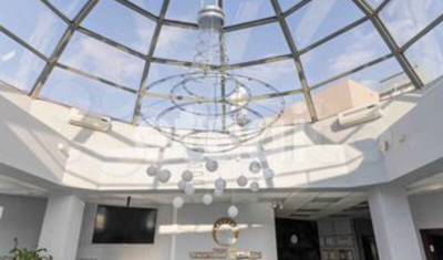 Офис со стеклянным куполом продается в центре Тюмени