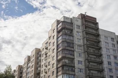 Петербуржцы перестали скупать жилье в новостройках