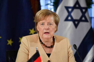 Меркель возложила венок к мемориалу в Яд ва-Шем и мира