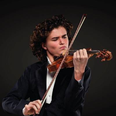 В Астрахани даст концерт юный скрипач-виртуоз