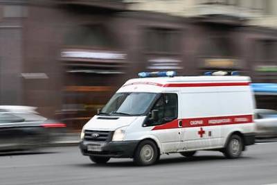 Женщина попала под колеса электробуса в Москве и погибла