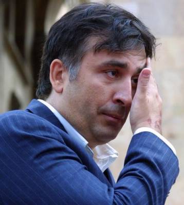 Лечащий врач Саакашвили заявил, что политику требуется госпитализация