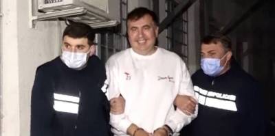 Сторонники Саакашвили призвали его прекратить голодовку