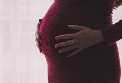 Беременную женщину в Ленобласти похитили из-за долга мужа
