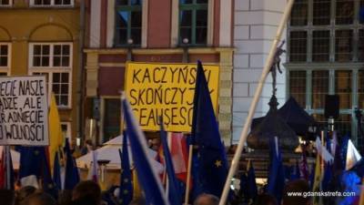«Качиньский кончит как Чаушеску!»: отгремели манифестации за «европейскую Польшу»