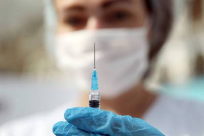 В Еврейской автономной области и Приморье ввели обязательную вакцинацию