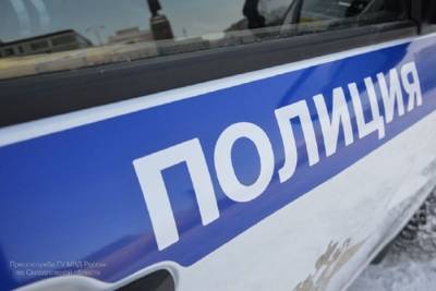 Три школьницы разнесли табачный киоск на севере Екатеринбурга