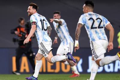 Гол Месси помог Аргентине переиграть Уругвай в матче отбора ЧМ-2022. ВИДЕО