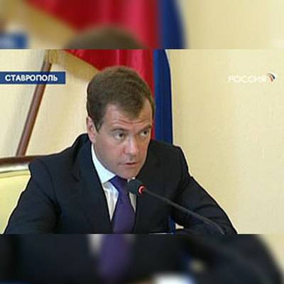 Медведев: Желание Киева вступить в Евросоюз и НАТО эфемерно