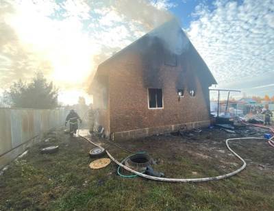 В Уфе сгорел двухэтажный дом – Есть погибшие