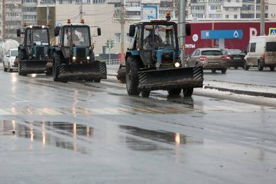 Власти Челябинска проверили готовность подрядчиков к очистке дорог от снега