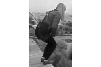 В Казахстане девушка прыгнула с тарзанки и разбилась