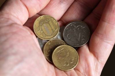Граждан РФ предупредили о девальвации и обнулении денег в стране