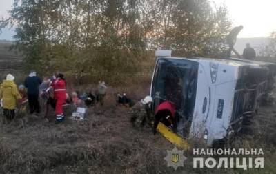 На Полтавщине перевернулся пассажирский автобус, 10 пострадавших