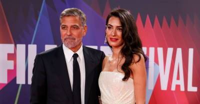 В Лондоне состоялась премьера нового фильма Джорджа Клуни "Нежный бар"