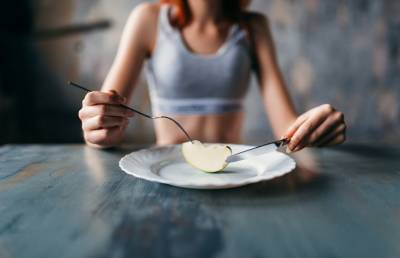 От анорексии до компульсивного перееданя: какие бывают пищевые расстройства и чем они опасны?