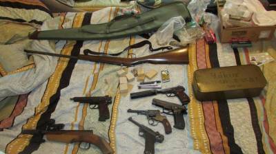 Пять пистолетов, карабин и обрез изъяли у мужчины на юго-востоке Москвы