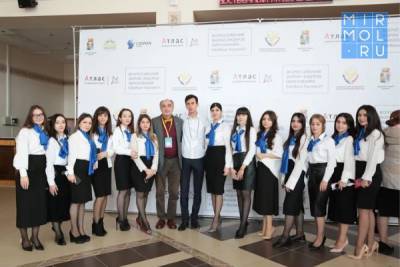 В Дагестане продолжается форум лидеров образования «EduWave Каспий – 21»
