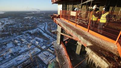 "Холодные чердаки" против сосулек обустроили в 7 тыс. домов Петербурга