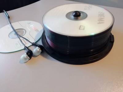 Экоактивисты рассказали, как избавиться от старых CD и DVD дисков без вреда для природы