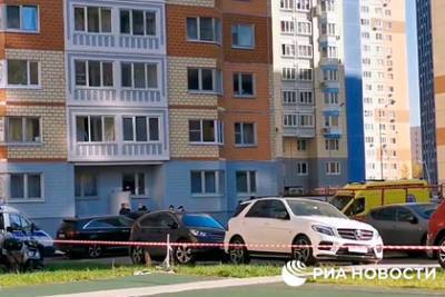 В квартире убившей двоих детей и покончившей с собой россиянки нашли записку