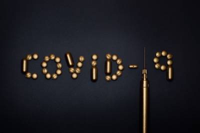 За отказ от вакцинации от COVID-19 россиян предложили штрафовать на 5 тысяч рублей