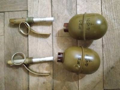 Мужчина нашел в санузле купленной в Петербурге квартиры две гранаты