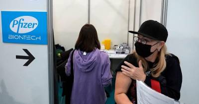 Россияне едут в Сербию за американской вакциной от коронавируса