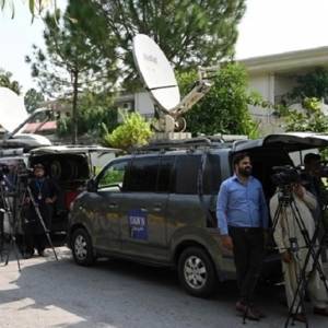 В Пакистане подорвали авто с журналистом