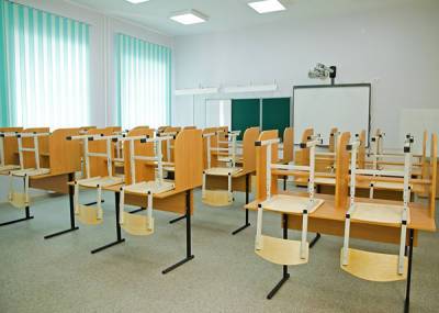В Югре из-за неблагоприятной эпидобстановки на карантин закрыли 11 школ и колледж