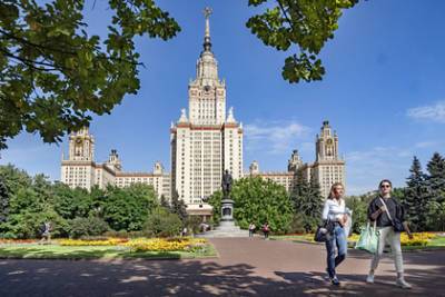 Стало известно о связанных с сексом темах на лекциях девятилетней студентки МГУ