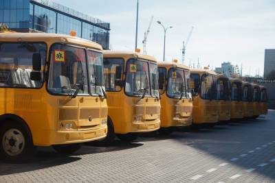 Белгородские школы получили 65 новых автобусов