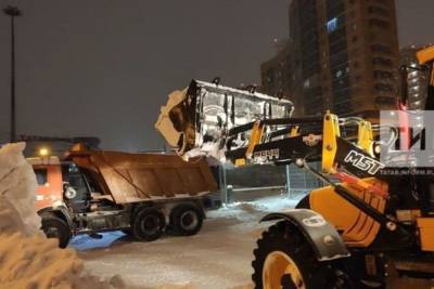 В Казани к зиме подготовили 80 тысяч тонн соли и 7 снегоплавильных пункта