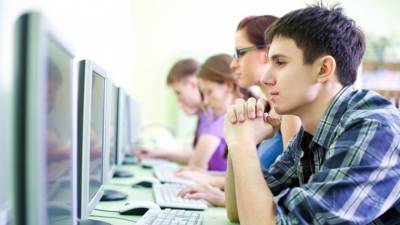 В пяти регионах России вводят бесплатный курс обучения языкам программирования