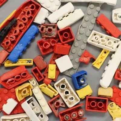 Lego перестанет делить свою продукцию на товары "для мальчиков" и "для девочек"