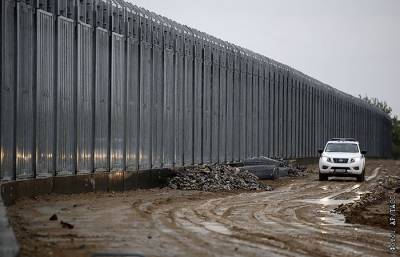 Греция усилит охрану на границе с Турцией из-за миграции нелегалов
