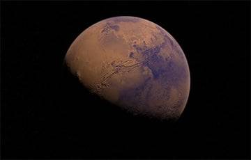 На Марсе обнаружили следы древнего озера