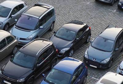Тариф платной парковки могут увеличить до 132 рублей в Петербурге в 2022 году