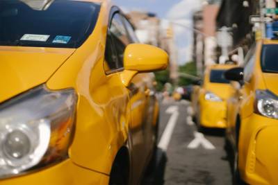 Таксистам предлагают разрешить использовать детские удерживающие устройства – Учительская газета