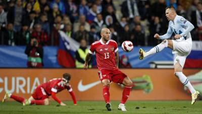 Судья не засчитал второй гол Словении в матче с Россией из-за офсайда