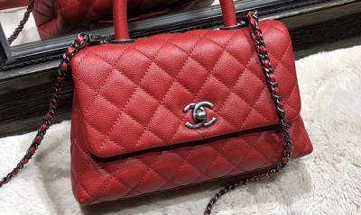 Модный дом Chanel ввел лимит на покупку своих сумок