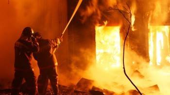 В Вологде при пожаре погибли двое маленьких детей и женщина
