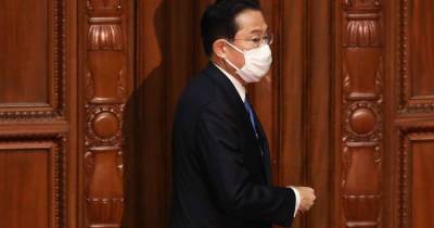 Премьер Японии призвал не откладывать вопрос мирного договора с РФ