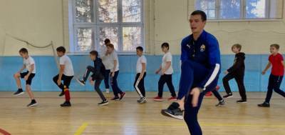 В спортпавильоне стадиона «Зоркий» прошла открытая тренировка ФК «Зоркий-Красногорск» с детьми с ОВЗ