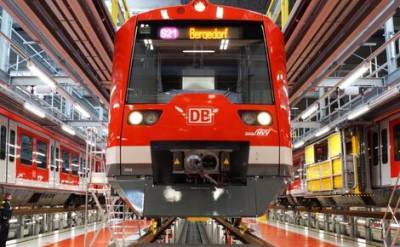 Немецкий железнодорожный оператор Deutsche Bahn и Siemens представили уникальный беспилотный поезд для Гамбурга