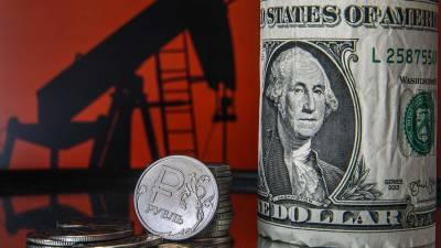 Fitch оценил прибыль России от роста цен на нефть и газ в $50 млрд