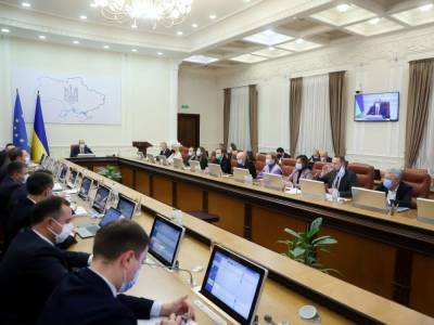 Рада приняла только 17% законопроектов, внесенных Кабмином Шмыгаля – КИУ