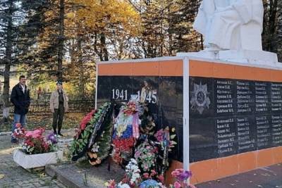 Костромской центр «Патриот» намерен отремонтровать памятник воинам, умершим от ран в Галичском госпитале