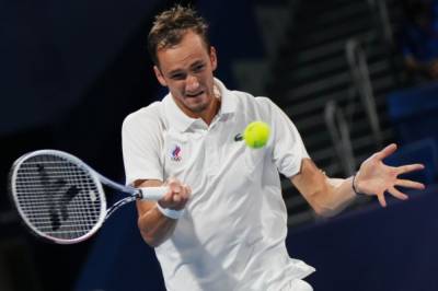 Теннисист Медведев вышел в четвертый круг турнира в Индиан-Уэллсе